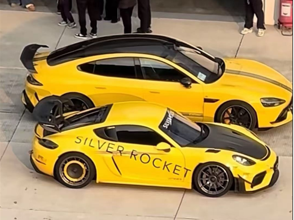 小米SU7 Ultra有多大：保时捷、兰博基尼跑车一比就是弟弟