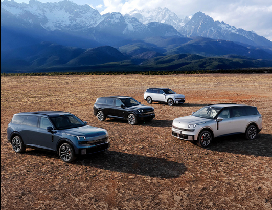 国产家庭SUV市场再添猛将！领克900首小时订单突破8200台