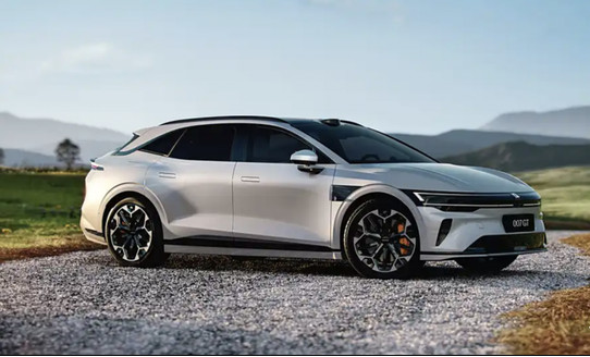 4月新势力新车扎堆上市：蔚来、问界、极氪重磅车型登场，谁将成市场新宠？