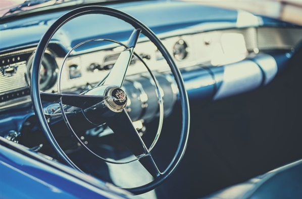 博世中国区CEO称特斯拉FSD“断代领先”国内方案：技术自信与体验优势引热议