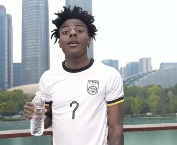 外地游客体验重庆"8D魔幻"地形 直呼"眼花缭乱到犯晕"