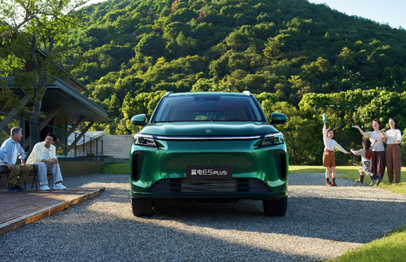 蓝电E5 PLUS推出"咖啡创业版"：16.38万购车即赠咖啡店创业支持