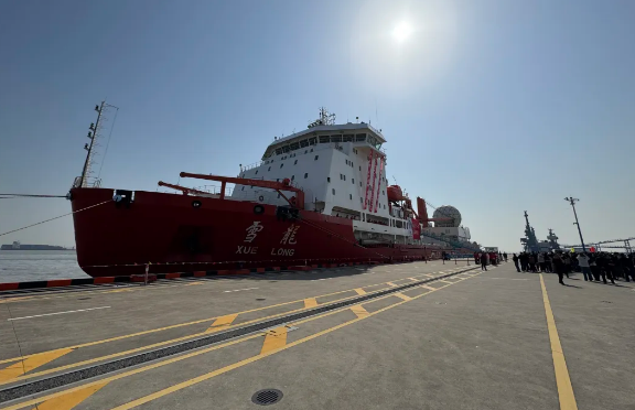 中国第41次南极考察队圆满完成任务 "雪龙"号凯旋归来