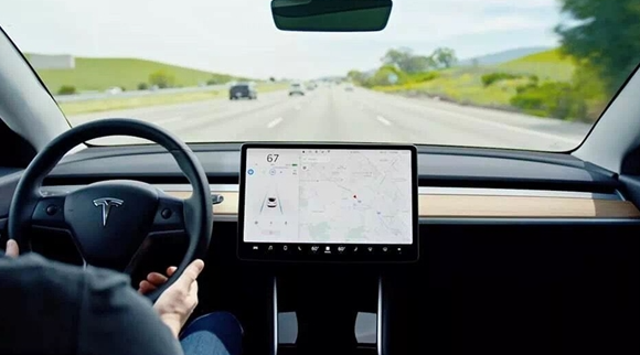 消费者沦为车企夸大智驾宣传牺牲品 专家呼吁理性看待自动驾驶技术