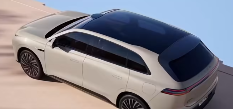 奇瑞星途星纪元ET增程SUV新增"四驱至臻尊享版"上市 售价30.18万元