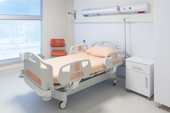 李佳琦劝退普通女生做医美