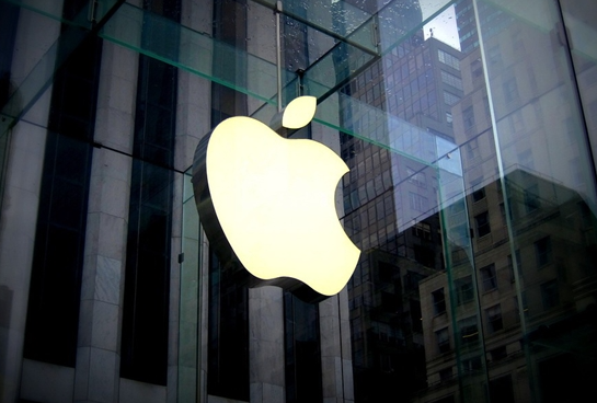 苹果新款AirPods前瞻：2027年或推出带摄像头的“智能耳机”