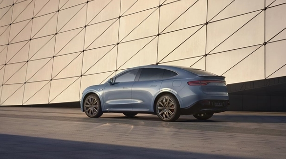 智界车主不满钥匙"双标"政策 品牌月销量大幅下滑